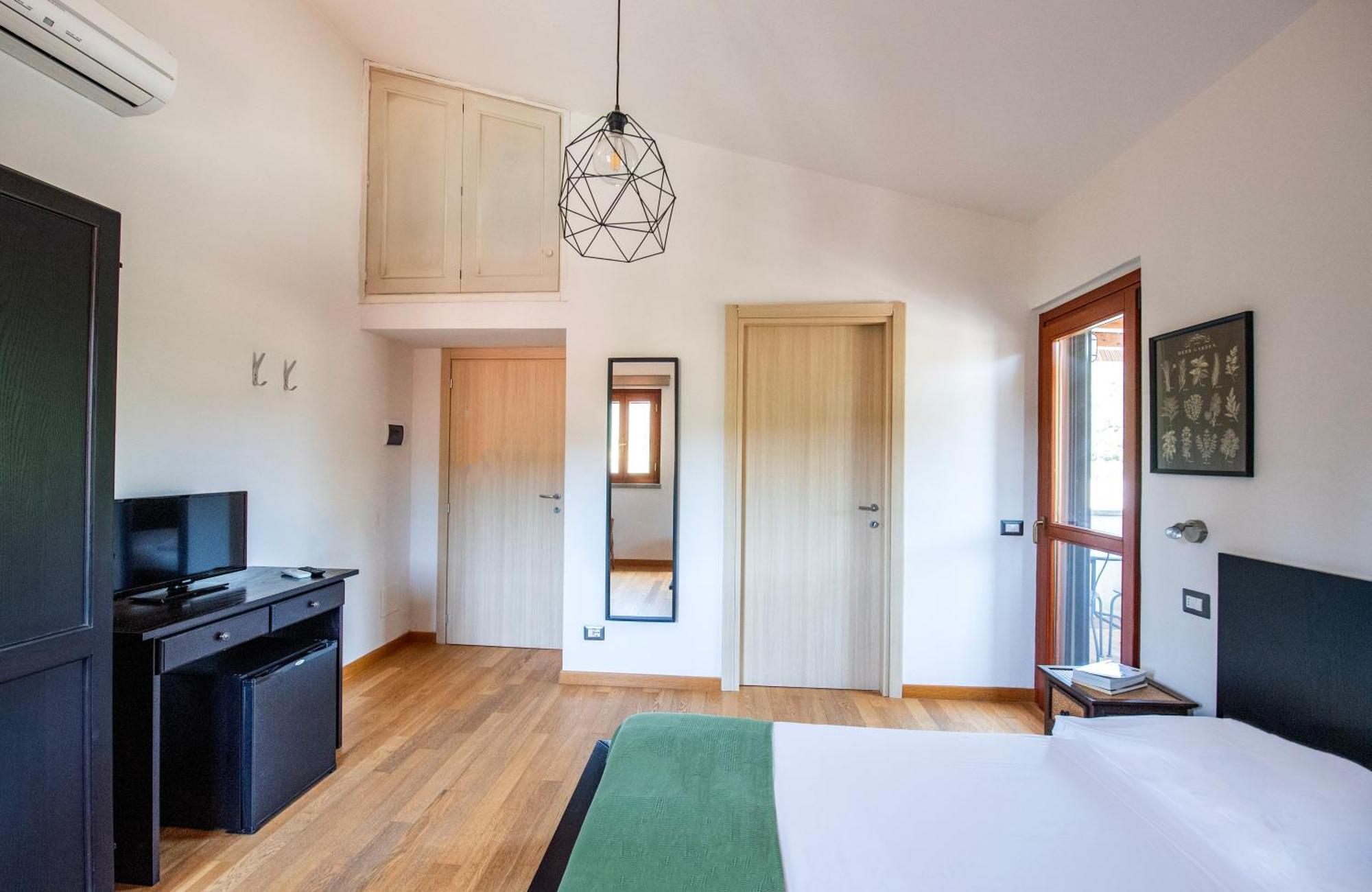 Alloggio per agriturismo La Sassicaia *